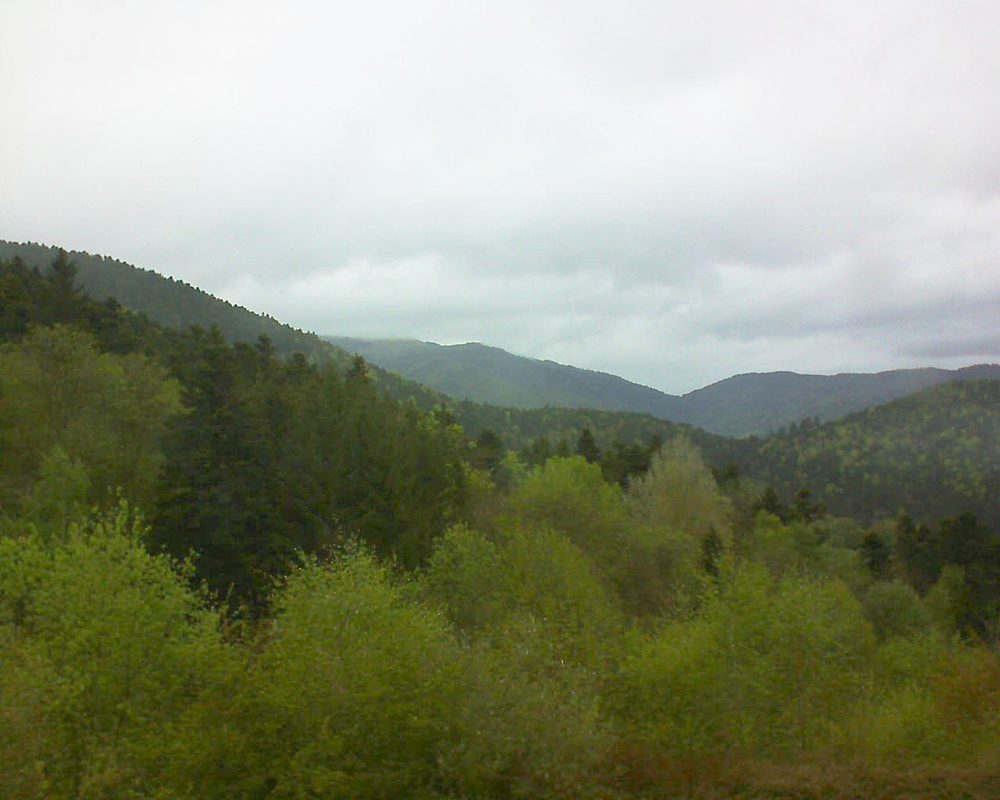 Le petit ballon vu depuis le Domaine Langmatt à Murbach le 07.05.2017 à 16:15 Le petit ballon (Alsace, Vosges) le 07.05.2017 à 16:15