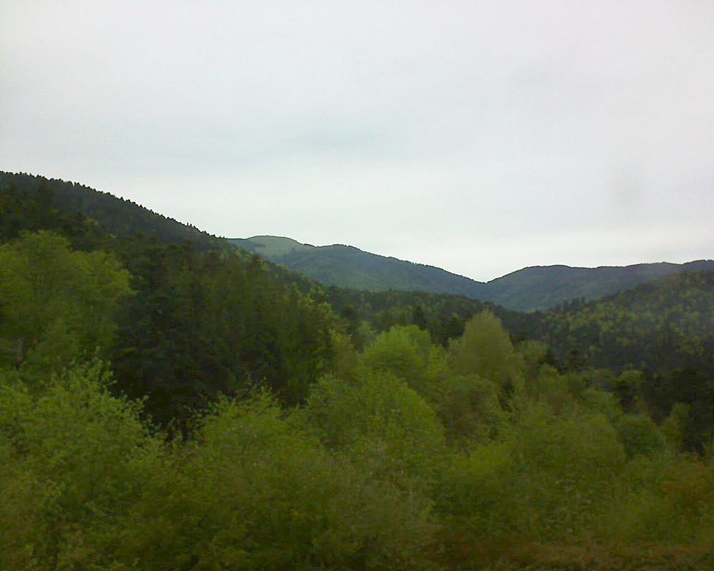 Le petit ballon vu depuis le Domaine Langmatt à Murbach le 11.05.2017 à 17:00 Le petit ballon (Alsace, Vosges) le 11.05.2017 à 17:00