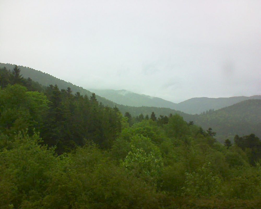 Le petit ballon vu depuis le Domaine Langmatt à Murbach le 19.05.2017 à 14:15 Le petit ballon (Alsace, Vosges) le 19.05.2017 à 14:15