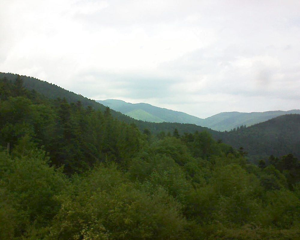 Le petit ballon vu depuis le Domaine Langmatt à Murbach le 31.05.2017 à 12:00 Le petit ballon (Alsace, Vosges) le 31.05.2017 à 12:00