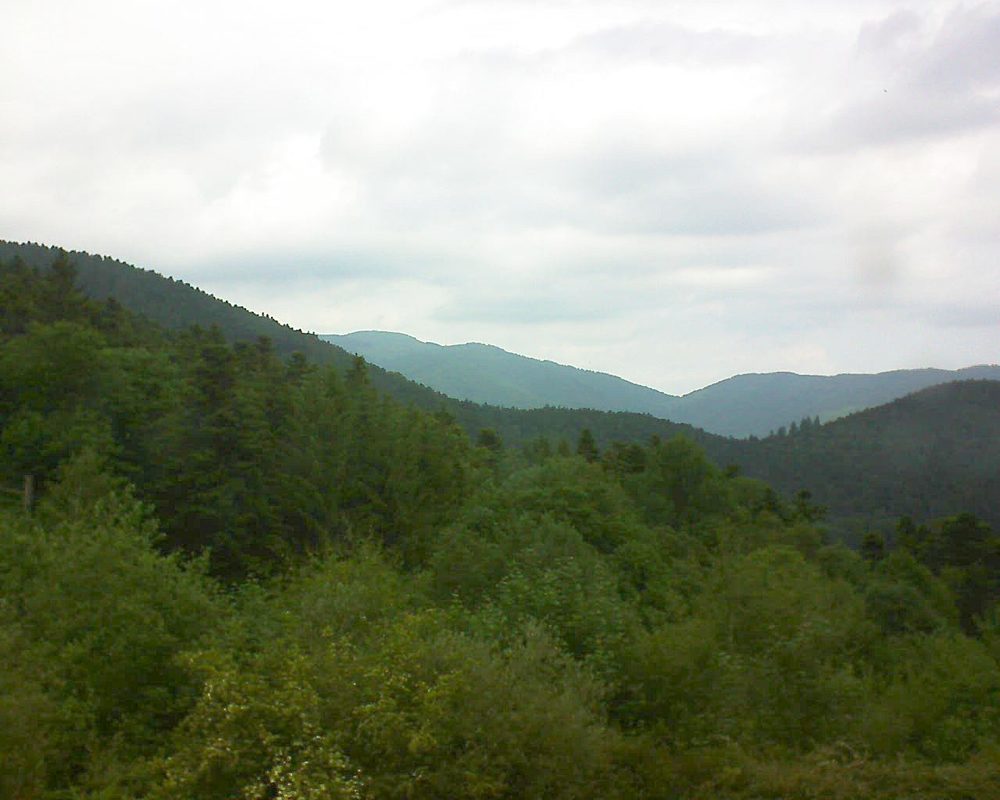 Le petit ballon vu depuis le Domaine Langmatt à Murbach le 31.05.2017 à 12:15 Le petit ballon (Alsace, Vosges) le 31.05.2017 à 12:15