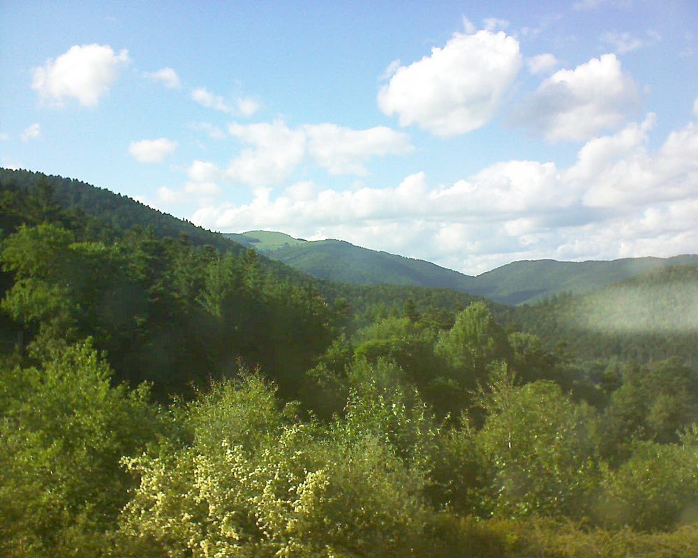 Le petit ballon vu depuis le Domaine Langmatt à Murbach le 07.06.2017 à 18:15 Le petit ballon (Alsace, Vosges) le 07.06.2017 à 18:15