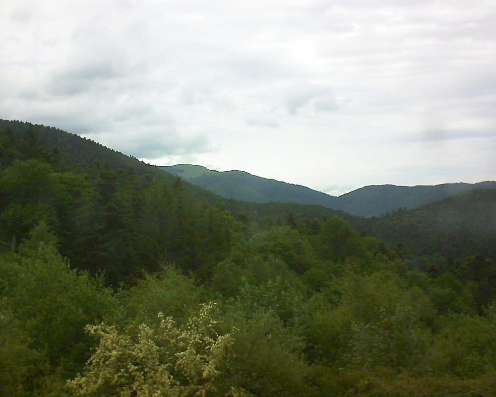 Le petit ballon vu depuis le Domaine Langmatt à Murbach le 09.06.2017 à 13:15 Le petit ballon (Alsace, Vosges) le 09.06.2017 à 13:15