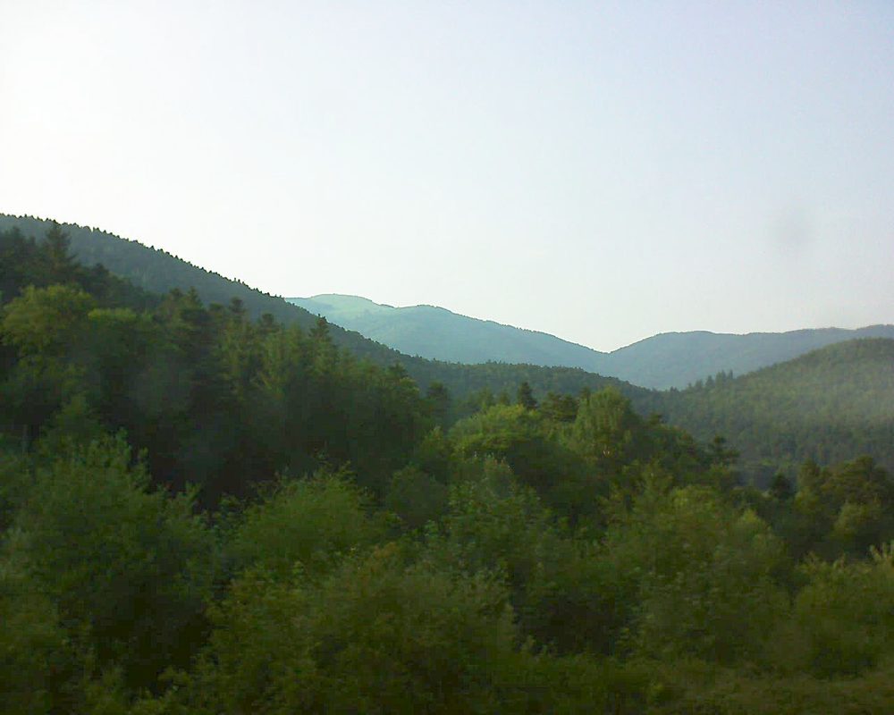 Le petit ballon vu depuis le Domaine Langmatt à Murbach le 21.06.2017 à 19:00 Le petit ballon (Alsace, Vosges) le 21.06.2017 à 19:00