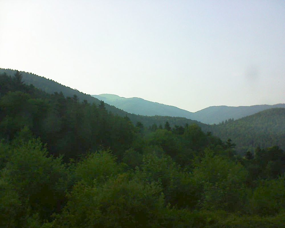 Le petit ballon vu depuis le Domaine Langmatt à Murbach le 21.06.2017 à 19:15 Le petit ballon (Alsace, Vosges) le 21.06.2017 à 19:15