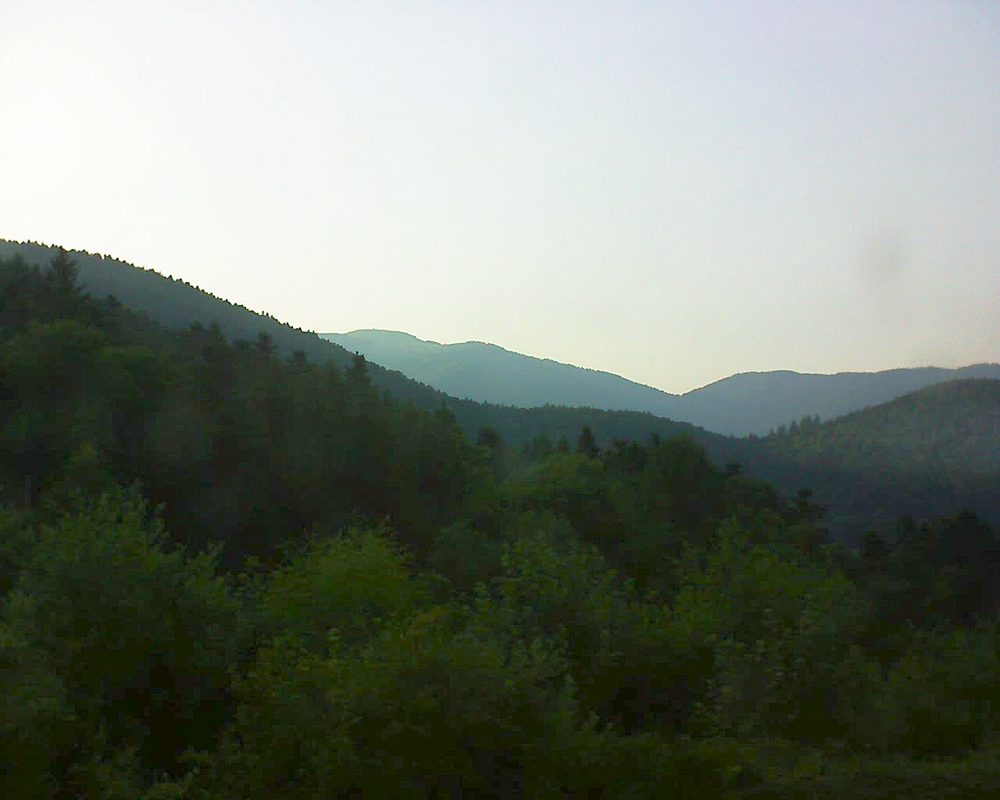 Le petit ballon vu depuis le Domaine Langmatt à Murbach le 21.06.2017 à 20:00 Le petit ballon (Alsace, Vosges) le 21.06.2017 à 20:00