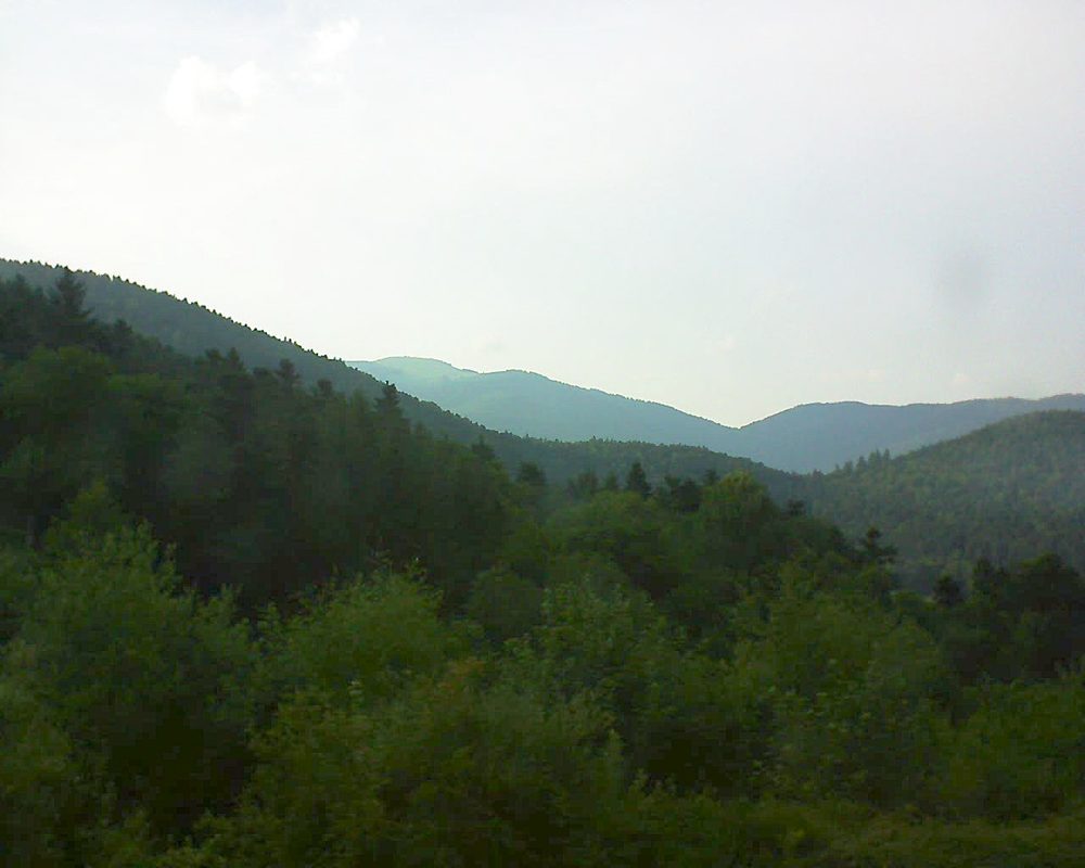 Le petit ballon vu depuis le Domaine Langmatt à Murbach le 22.06.2017 à 19:15 Le petit ballon (Alsace, Vosges) le 22.06.2017 à 19:15