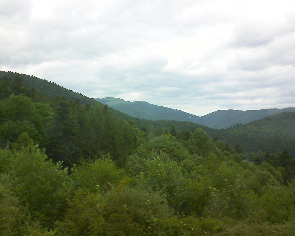 Le petit ballon vu depuis le Domaine Langmatt à Murbach le 25.06.2017 à 15:30 Le petit ballon (Alsace, Vosges) le 25.06.2017 à 15:30