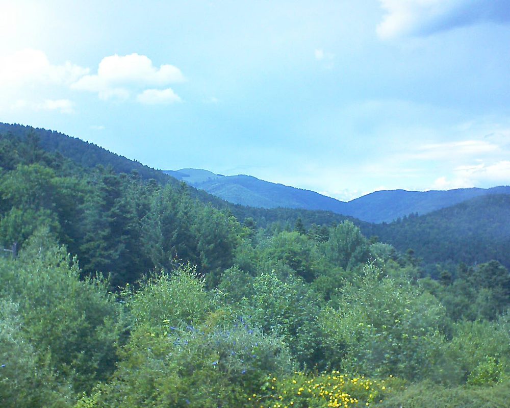 Le petit ballon vu depuis le Domaine Langmatt à Murbach le 30.06.2017 à 16:00 Le petit ballon (Alsace, Vosges) le 30.06.2017 à 16:00