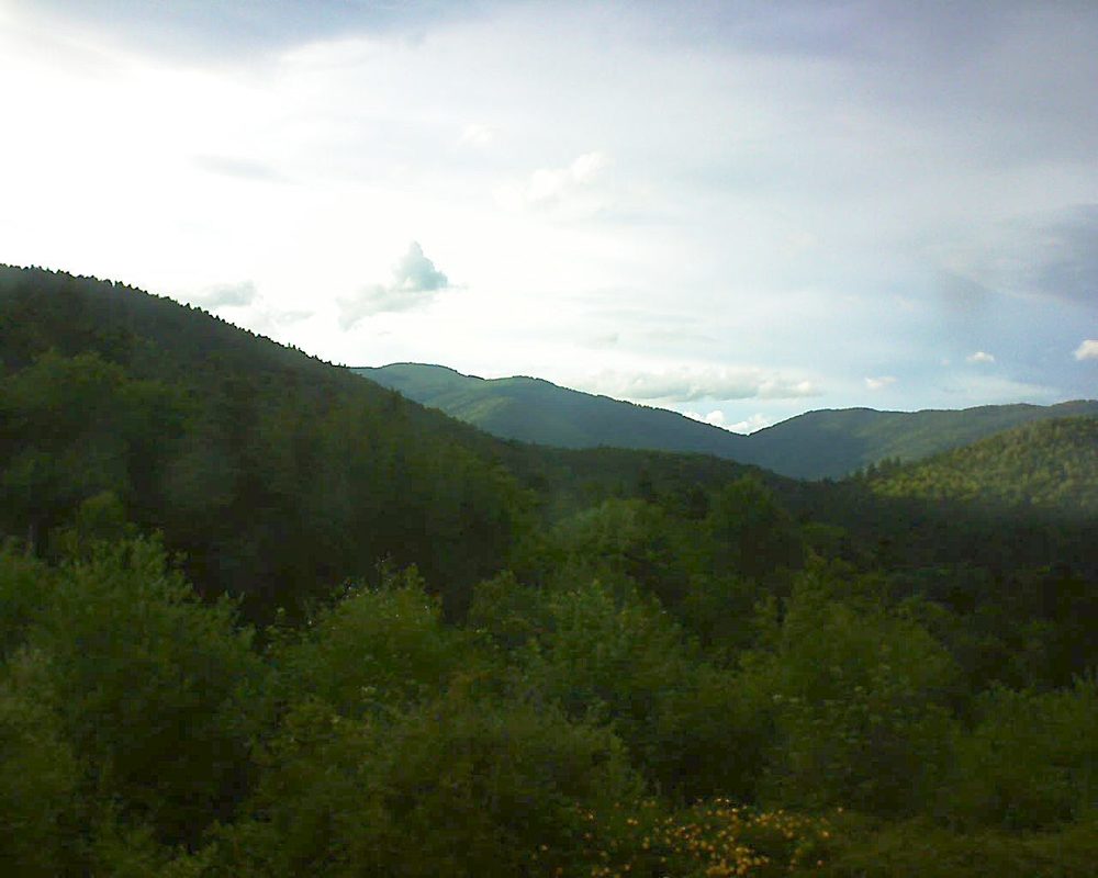 Le petit ballon vu depuis le Domaine Langmatt à Murbach le 30.06.2017 à 20:15 Le petit ballon (Alsace, Vosges) le 30.06.2017 à 20:15