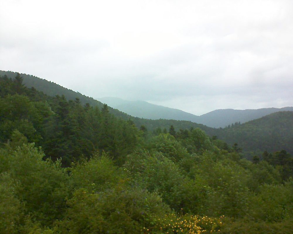 Le petit ballon vu depuis le Domaine Langmatt à Murbach le 01.07.2017 à 19:00 Le petit ballon (Alsace, Vosges) le 01.07.2017 à 19:00