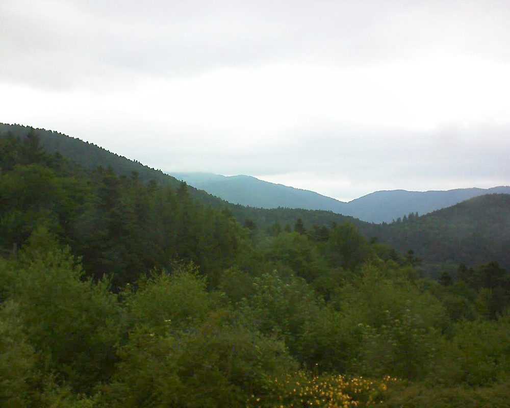 Le petit ballon vu depuis le Domaine Langmatt à Murbach le 02.07.2017 à 13:15 Le petit ballon (Alsace, Vosges) le 02.07.2017 à 13:15