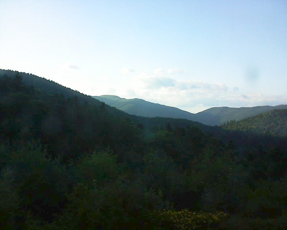 Le petit ballon vu depuis le Domaine Langmatt à Murbach le 14.07.2017 à 20:00 Le petit ballon (Alsace, Vosges) le 14.07.2017 à 20:00