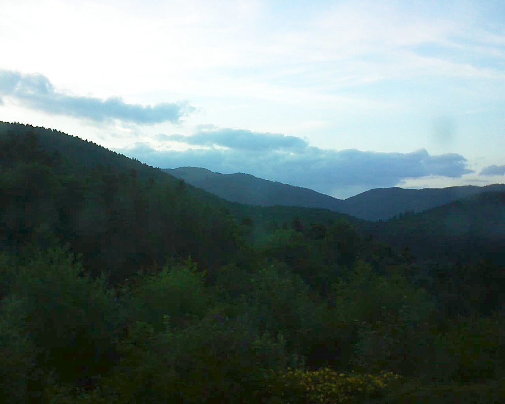 Le petit ballon vu depuis le Domaine Langmatt à Murbach le 14.07.2017 à 21:15 Le petit ballon (Alsace, Vosges) le 14.07.2017 à 21:15
