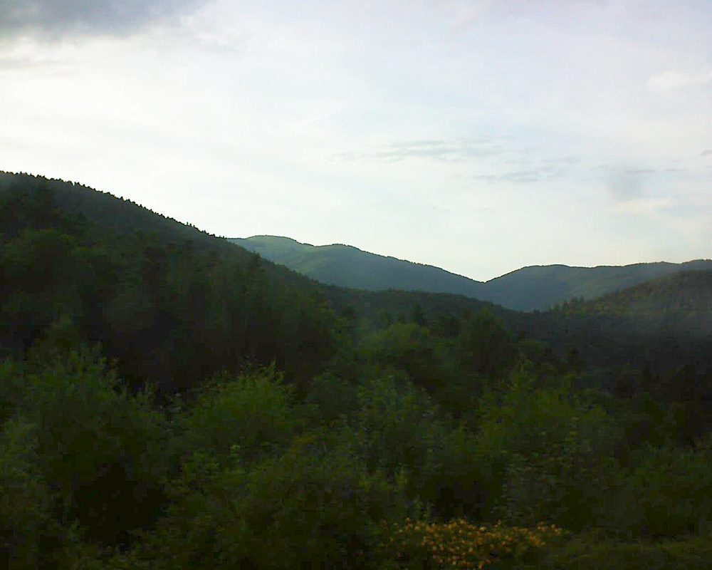 Le petit ballon vu depuis le Domaine Langmatt à Murbach le 15.07.2017 à 20:15 Le petit ballon (Alsace, Vosges) le 15.07.2017 à 20:15