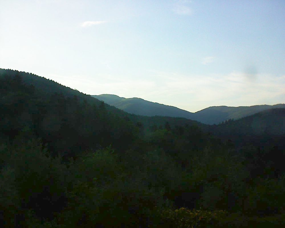 Le petit ballon vu depuis le Domaine Langmatt à Murbach le 17.07.2017 à 20:15 Le petit ballon (Alsace, Vosges) le 17.07.2017 à 20:15