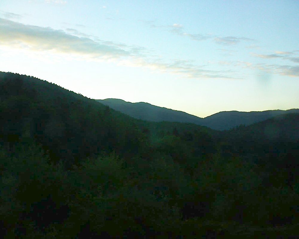 Le petit ballon vu depuis le Domaine Langmatt à Murbach le 04.08.2017 à 20:45 Le petit ballon (Alsace, Vosges) le 04.08.2017 à 20:45