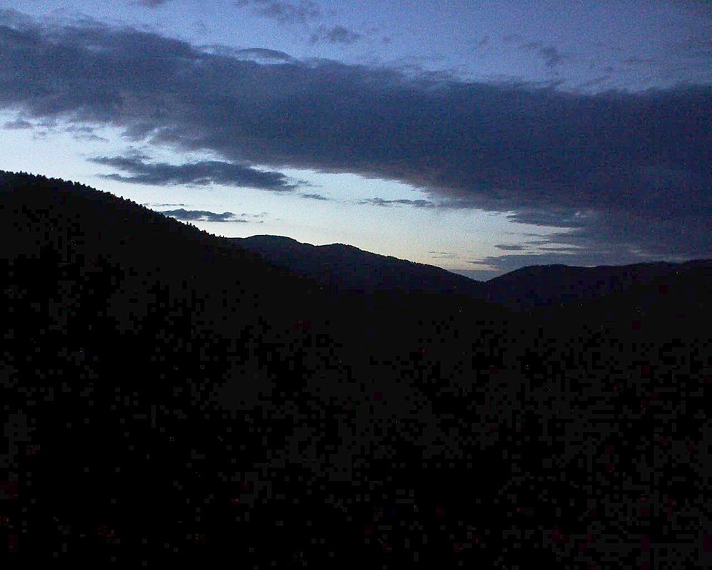 Le petit ballon vu depuis le Domaine Langmatt à Murbach le 05.08.2017 à 21:30 Le petit ballon (Alsace, Vosges) le 05.08.2017 à 21:30