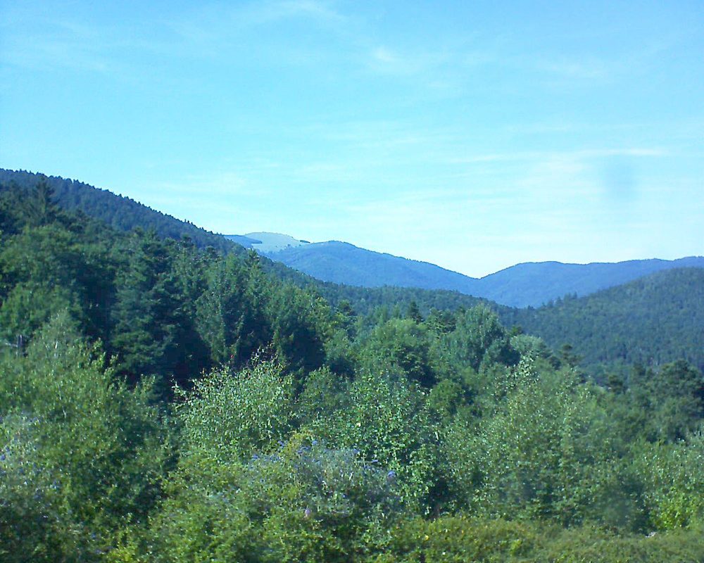 Le petit ballon vu depuis le Domaine Langmatt à Murbach le 07.08.2017 à 16:15 Le petit ballon (Alsace, Vosges) le 07.08.2017 à 16:15