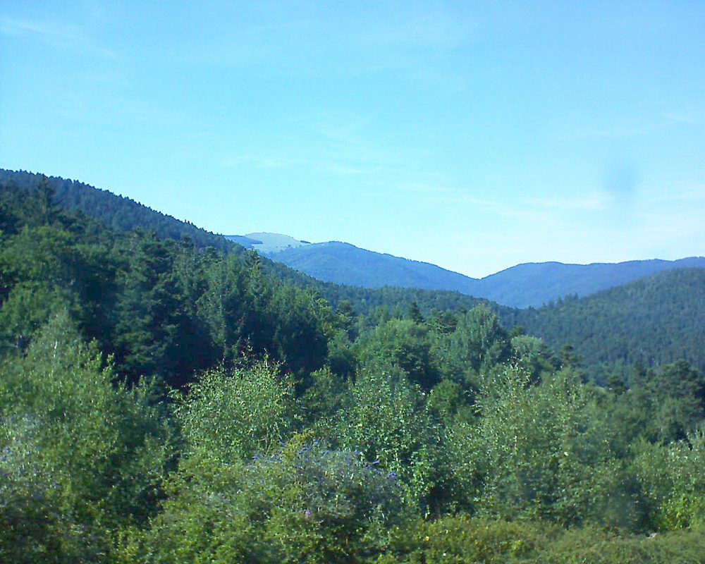 Le petit ballon vu depuis le Domaine Langmatt à Murbach le 07.08.2017 à 16:45 Le petit ballon (Alsace, Vosges) le 07.08.2017 à 16:45