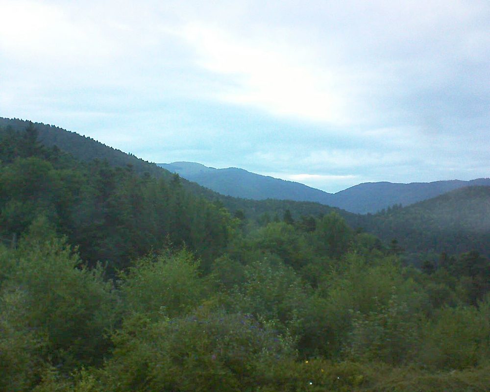 Le petit ballon vu depuis le Domaine Langmatt à Murbach le 12.08.2017 à 20:45 Le petit ballon (Alsace, Vosges) le 12.08.2017 à 20:45