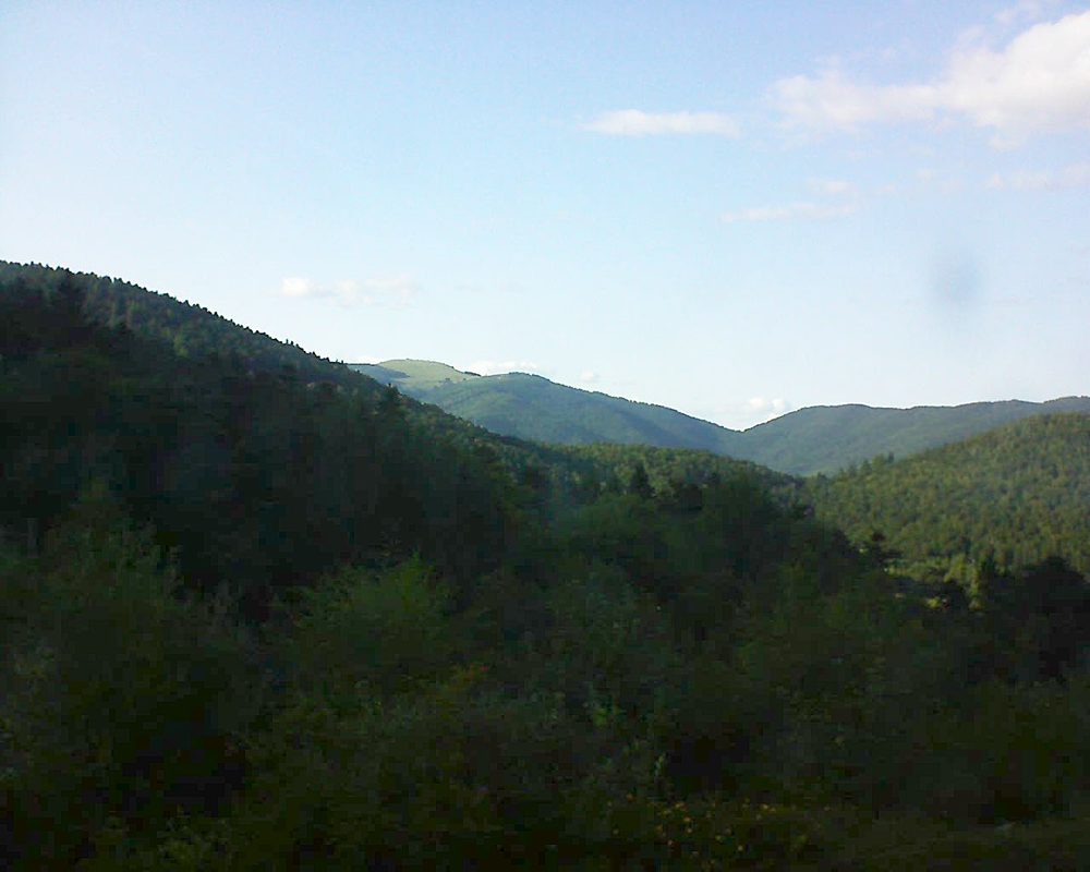 Le petit ballon vu depuis le Domaine Langmatt à Murbach le 20.08.2017 à 18:15 Le petit ballon (Alsace, Vosges) le 20.08.2017 à 18:15