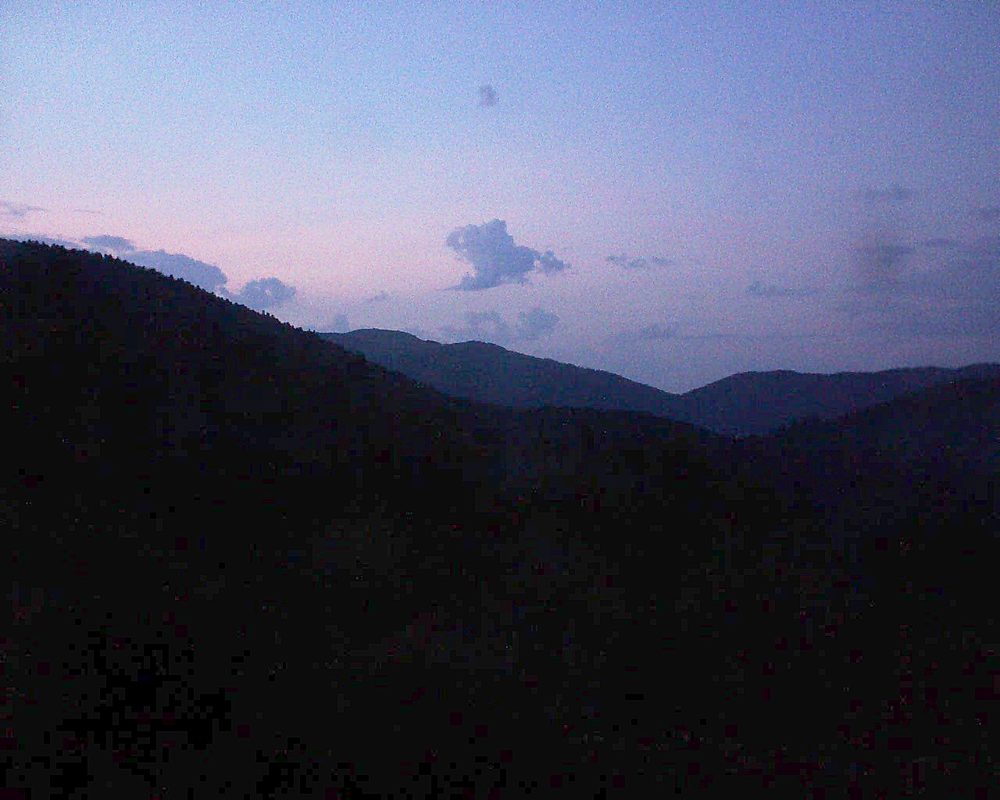 Le petit ballon vu depuis le Domaine Langmatt à Murbach le 25.08.2017 à 20:45 Le petit ballon (Alsace, Vosges) le 25.08.2017 à 20:45