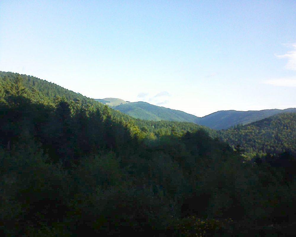 Le petit ballon vu depuis le Domaine Langmatt à Murbach le 10.09.2017 à 09:00 Le petit ballon (Alsace, Vosges) le 10.09.2017 à 09:00