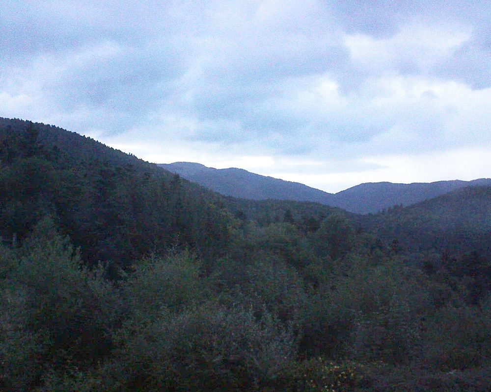 Le petit ballon vu depuis le Domaine Langmatt à Murbach le 11.09.2017 à 20:00 Le petit ballon (Alsace, Vosges) le 11.09.2017 à 20:00