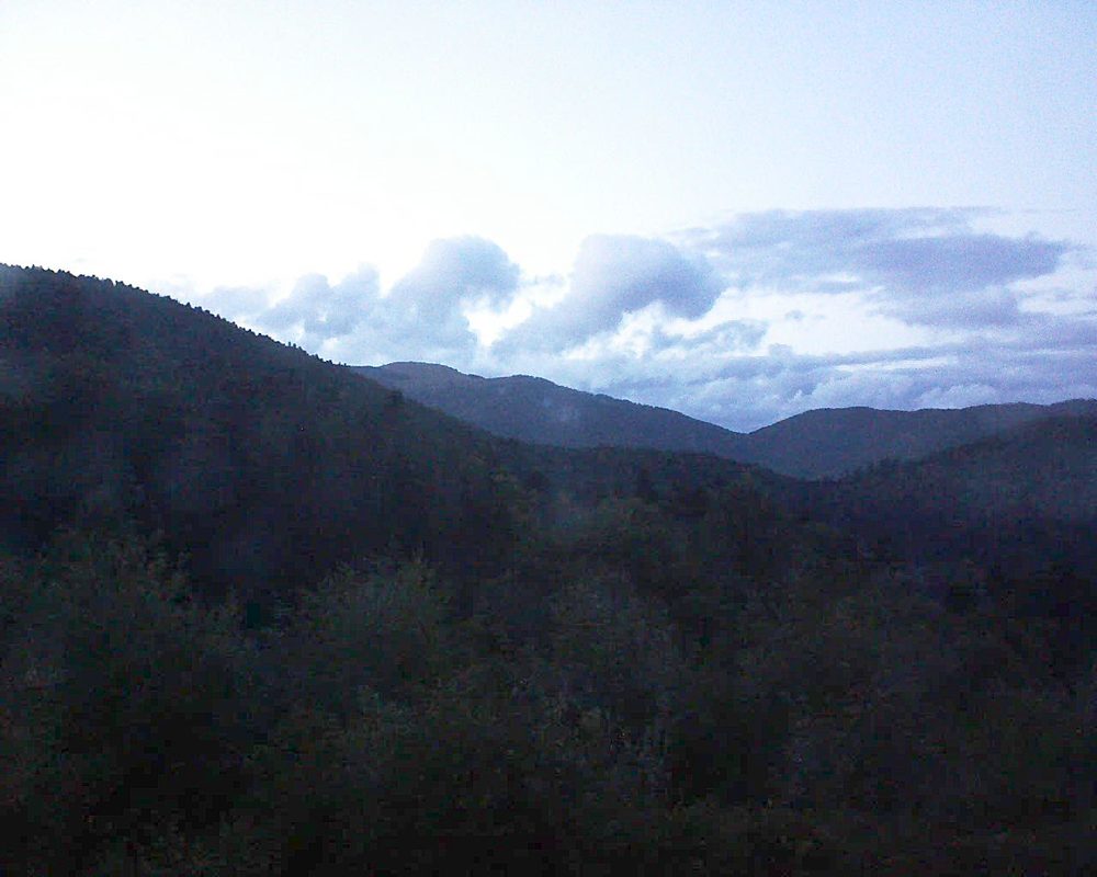Le petit ballon vu depuis le Domaine Langmatt à Murbach le 14.09.2017 à 20:00 Le petit ballon (Alsace, Vosges) le 14.09.2017 à 20:00