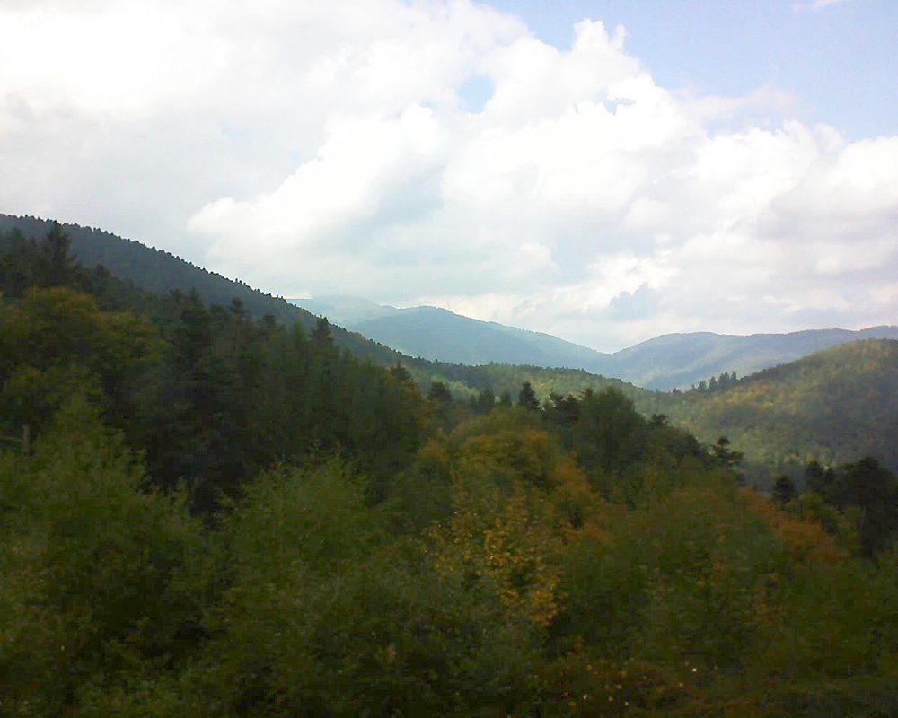 Le petit ballon vu depuis le Domaine Langmatt à Murbach le 27.09.2017 à 14:45 Le petit ballon (Alsace, Vosges) le 27.09.2017 à 14:45
