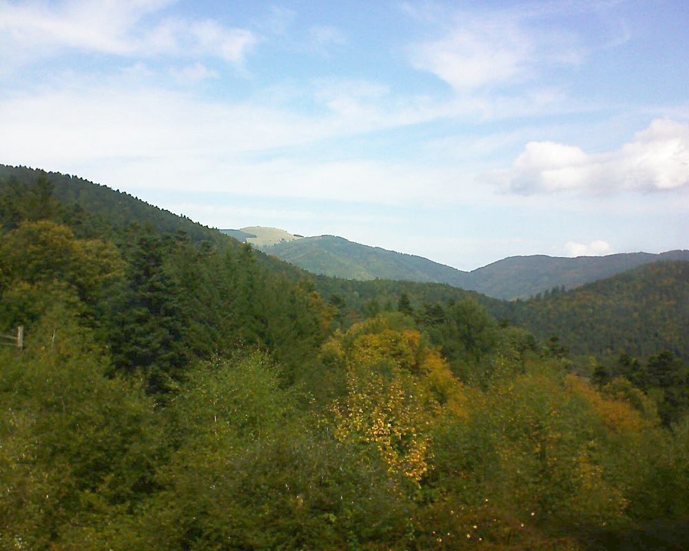Le petit ballon vu depuis le Domaine Langmatt à Murbach le 28.09.2017 à 12:45 Le petit ballon (Alsace, Vosges) le 28.09.2017 à 12:45