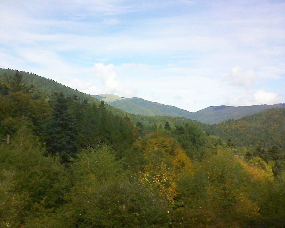 Le petit ballon vu depuis le Domaine Langmatt à Murbach le 01.10.2017 à 12:45 Le petit ballon (Alsace, Vosges) le 01.10.2017 à 12:45
