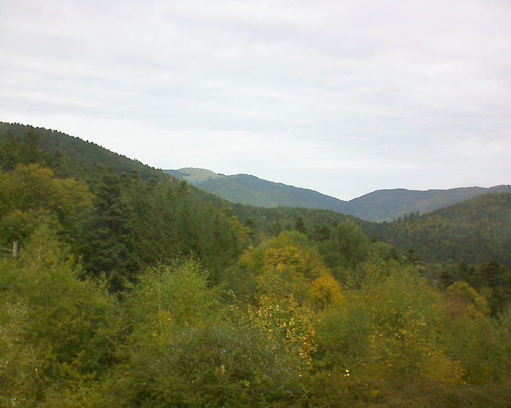 Le petit ballon vu depuis le Domaine Langmatt à Murbach le 04.10.2017 à 12:30 Le petit ballon (Alsace, Vosges) le 04.10.2017 à 12:30