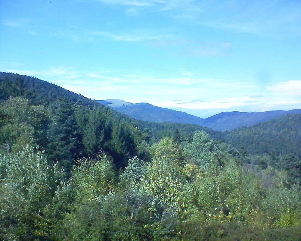 Le petit ballon vu depuis le Domaine Langmatt à Murbach le 05.10.2017 à 15:15 Le petit ballon (Alsace, Vosges) le 05.10.2017 à 15:15