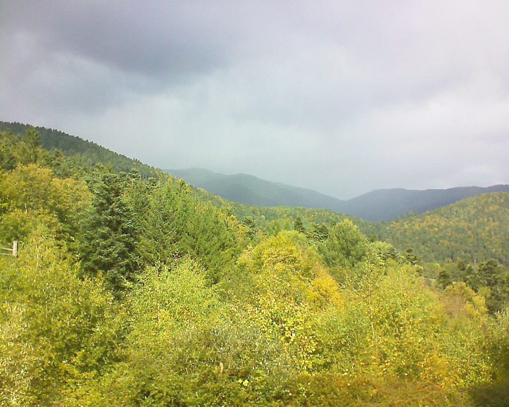 Le petit ballon vu depuis le Domaine Langmatt à Murbach le 06.10.2017 à 13:15 Le petit ballon (Alsace, Vosges) le 06.10.2017 à 13:15