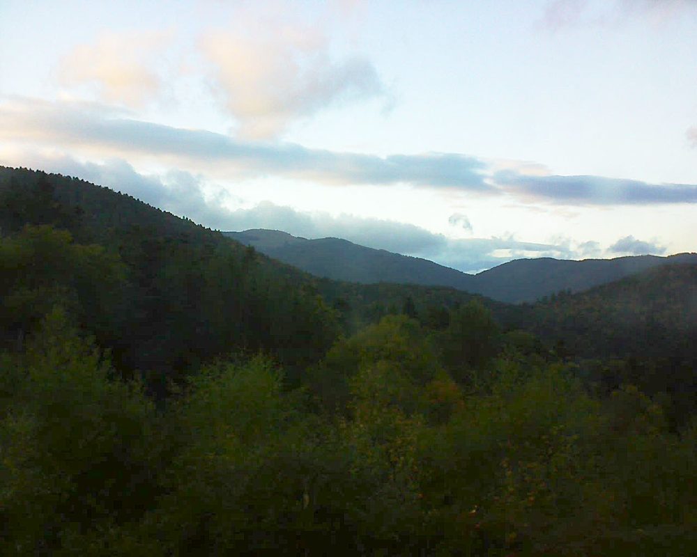 Le petit ballon vu depuis le Domaine Langmatt à Murbach le 06.10.2017 à 18:45 Le petit ballon (Alsace, Vosges) le 06.10.2017 à 18:45