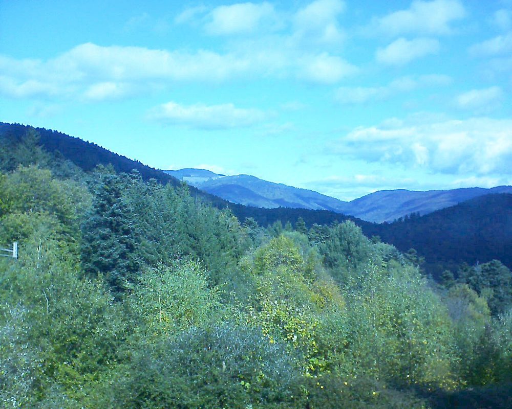 Le petit ballon vu depuis le Domaine Langmatt à Murbach le 11.10.2017 à 12:30 Le petit ballon (Alsace, Vosges) le 11.10.2017 à 12:30