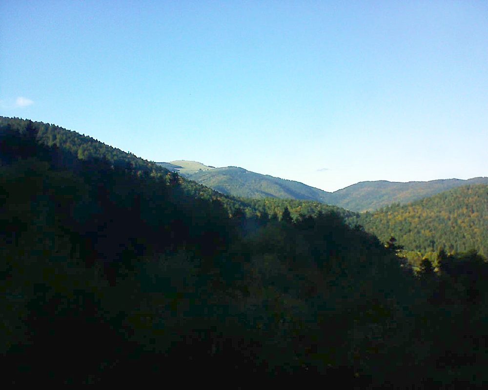 Le petit ballon vu depuis le Domaine Langmatt à Murbach le 11.10.2017 à 16:45 Le petit ballon (Alsace, Vosges) le 11.10.2017 à 16:45