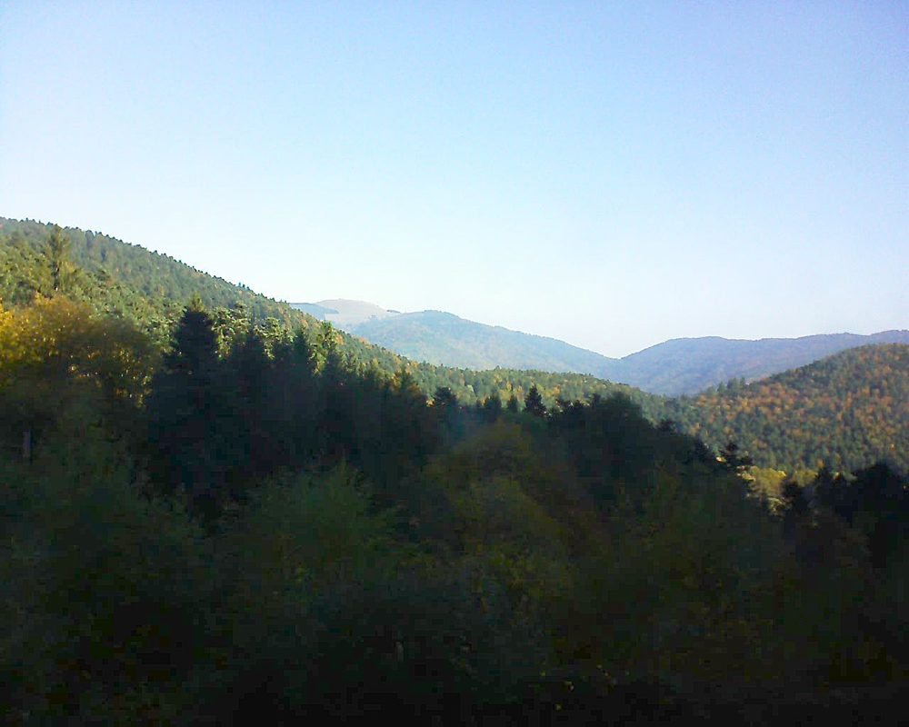 Le petit ballon vu depuis le Domaine Langmatt à Murbach le 14.10.2017 à 10:15 Le petit ballon (Alsace, Vosges) le 14.10.2017 à 10:15