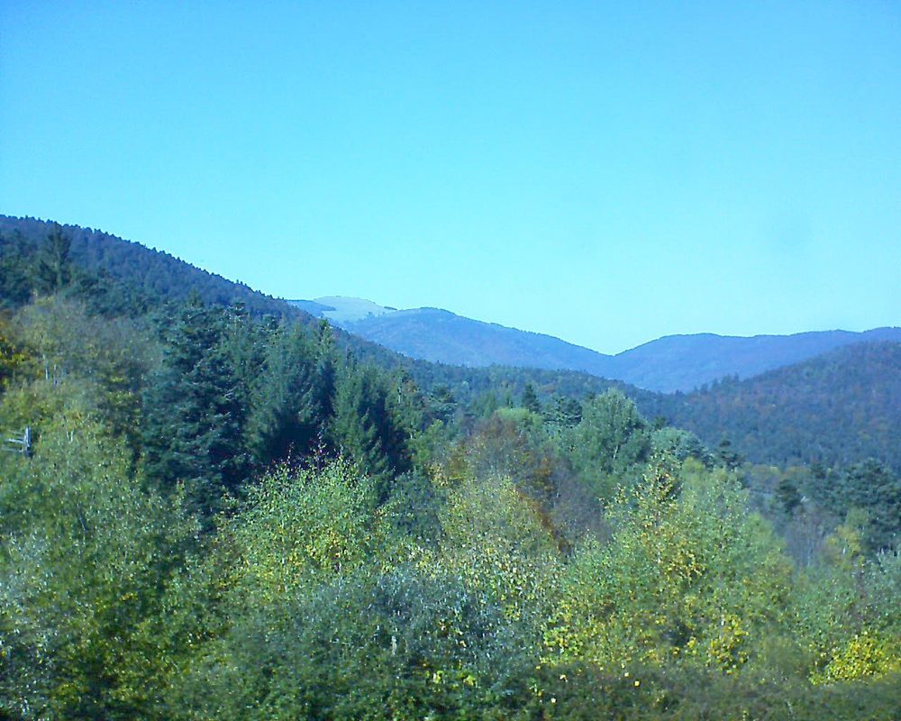 Le petit ballon vu depuis le Domaine Langmatt à Murbach le 16.10.2017 à 14:45 Le petit ballon (Alsace, Vosges) le 16.10.2017 à 14:45