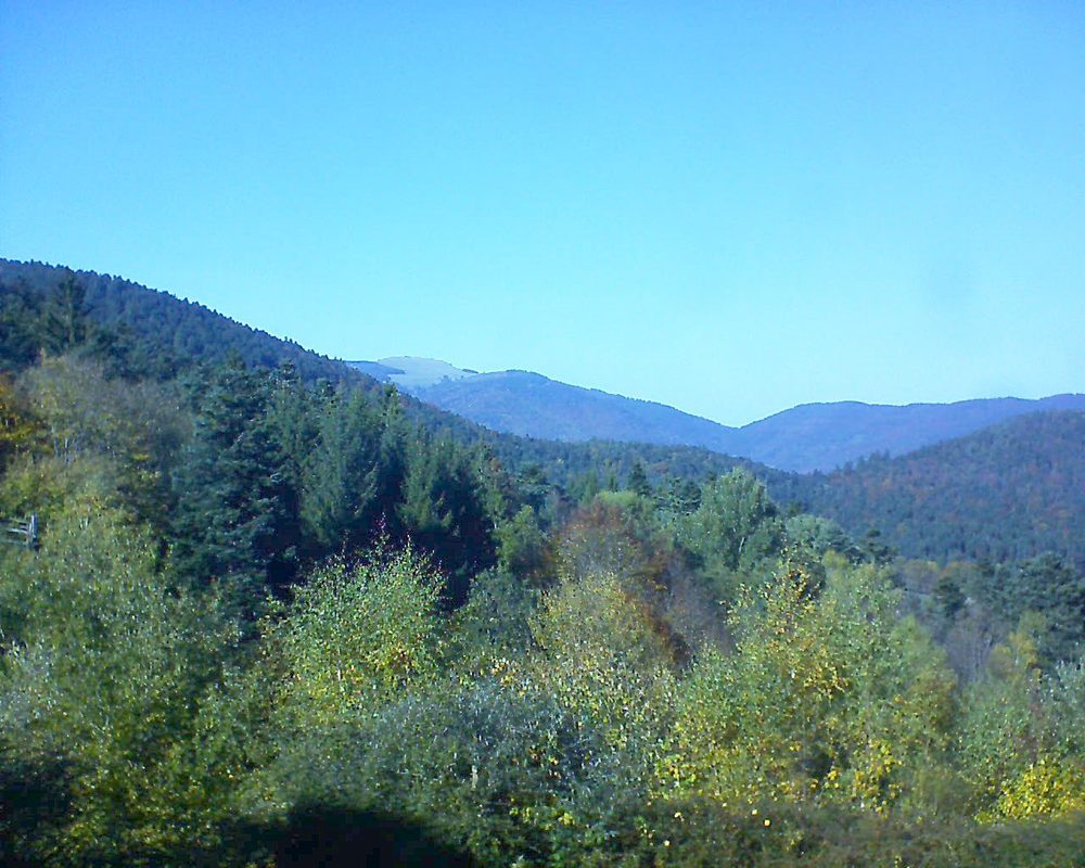 Le petit ballon vu depuis le Domaine Langmatt à Murbach le 16.10.2017 à 15:15 Le petit ballon (Alsace, Vosges) le 16.10.2017 à 15:15