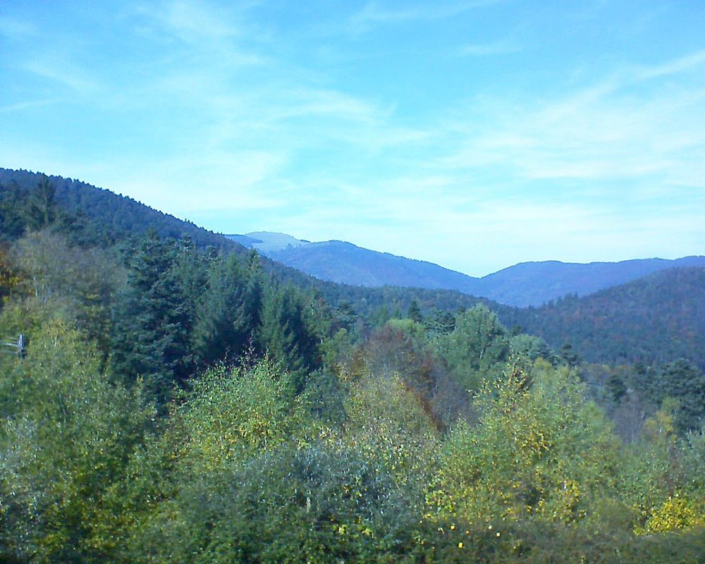 Le petit ballon vu depuis le Domaine Langmatt à Murbach le 17.10.2017 à 14:45 Le petit ballon (Alsace, Vosges) le 17.10.2017 à 14:45