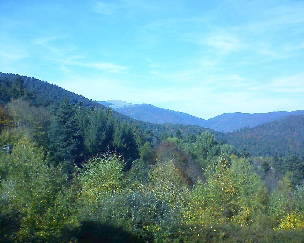 Le petit ballon vu depuis le Domaine Langmatt à Murbach le 17.10.2017 à 15:15 Le petit ballon (Alsace, Vosges) le 17.10.2017 à 15:15