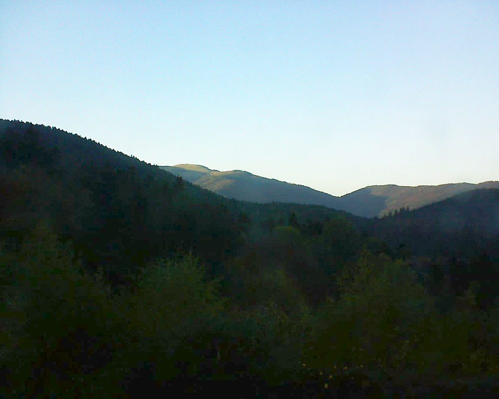 Le petit ballon vu depuis le Domaine Langmatt à Murbach le 18.10.2017 à 18:00 Le petit ballon (Alsace, Vosges) le 18.10.2017 à 18:00