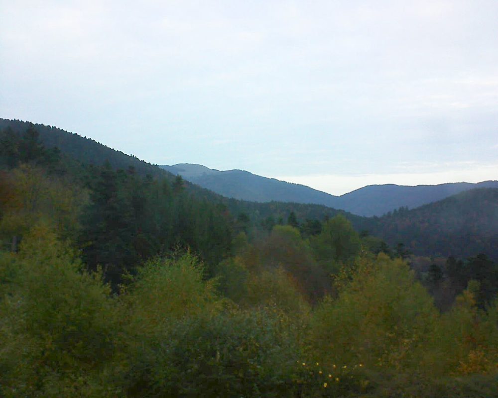 Le petit ballon vu depuis le Domaine Langmatt à Murbach le 19.10.2017 à 18:15 Le petit ballon (Alsace, Vosges) le 19.10.2017 à 18:15