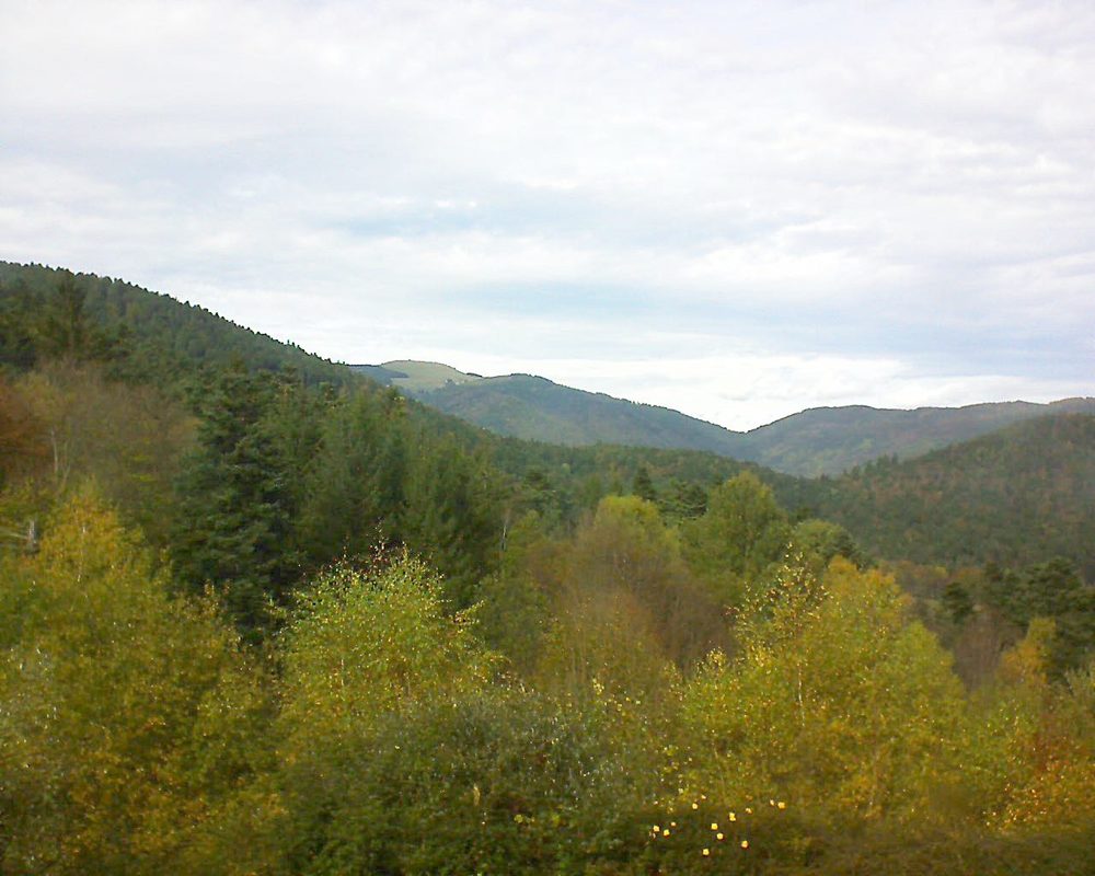 Le petit ballon vu depuis le Domaine Langmatt à Murbach le 25.10.2017 à 14:30 Le petit ballon (Alsace, Vosges) le 25.10.2017 à 14:30
