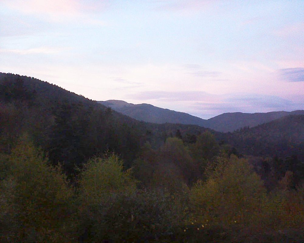 Le petit ballon vu depuis le Domaine Langmatt à Murbach le 28.10.2017 à 18:30 Le petit ballon (Alsace, Vosges) le 28.10.2017 à 18:30
