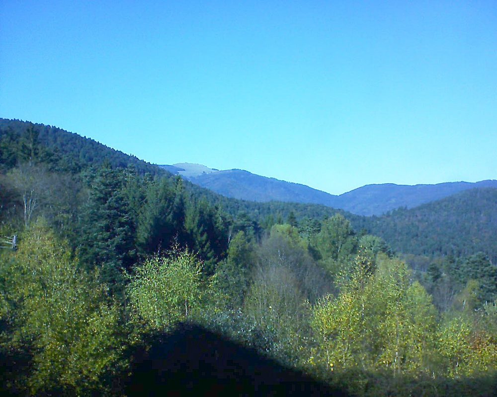 Le petit ballon vu depuis le Domaine Langmatt à Murbach le 31.10.2017 à 14:00 Le petit ballon (Alsace, Vosges) le 31.10.2017 à 14:00