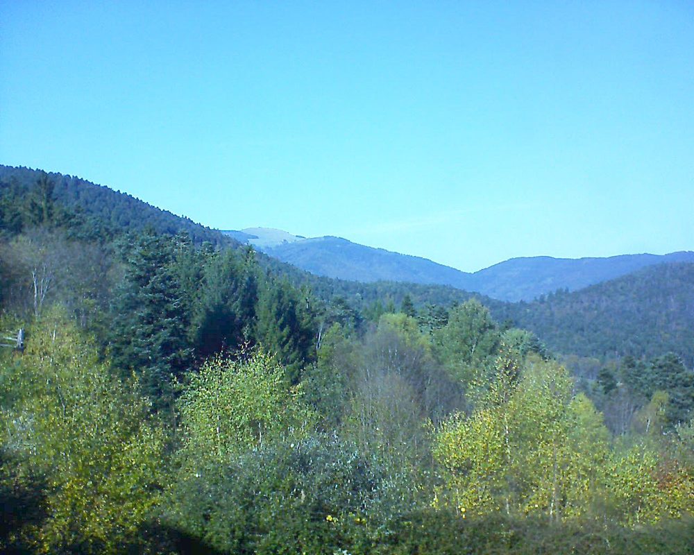 Le petit ballon vu depuis le Domaine Langmatt à Murbach le 01.11.2017 à 13:30 Le petit ballon (Alsace, Vosges) le 01.11.2017 à 13:30